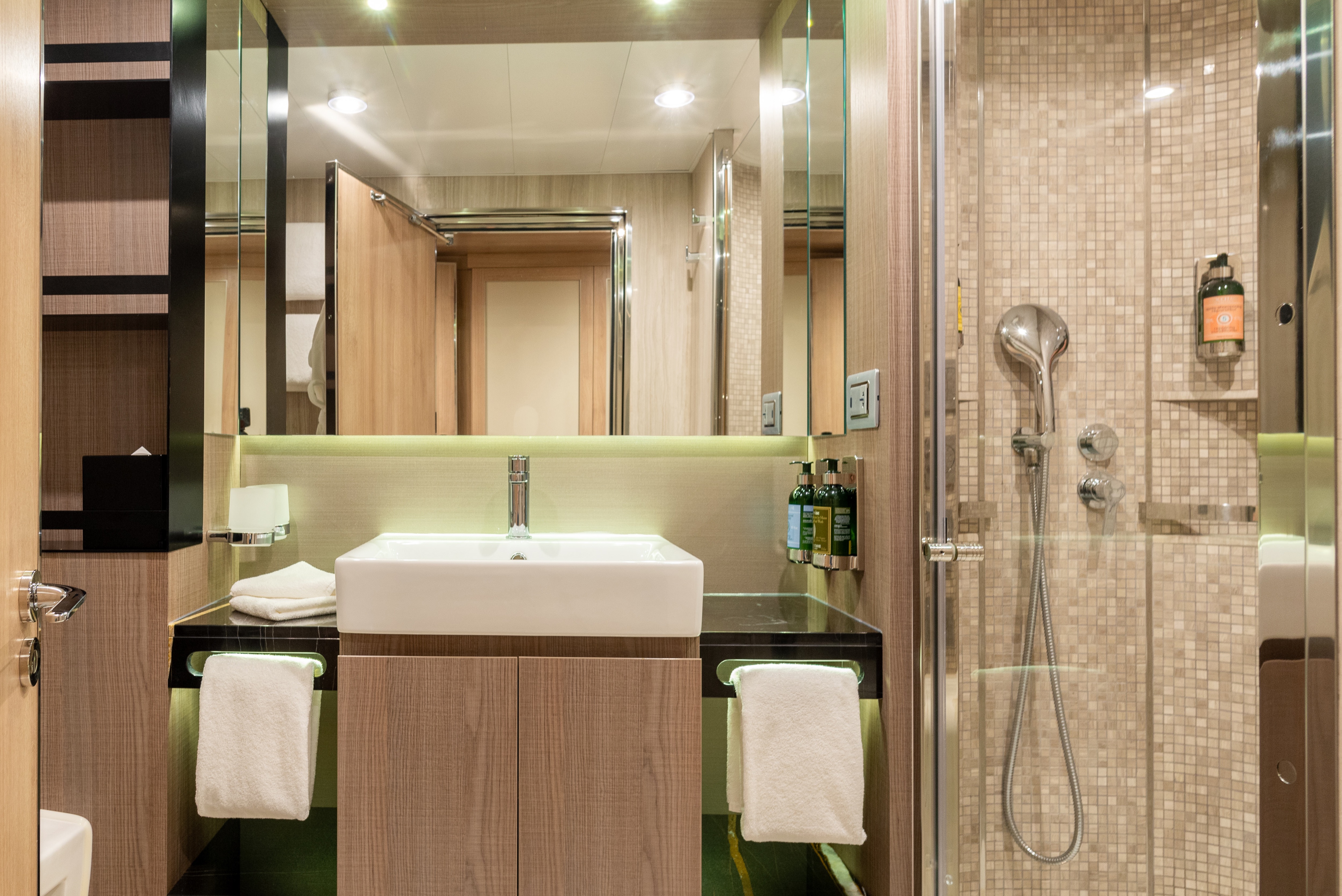 Infinity Suite